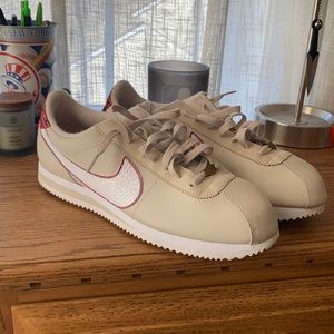 Nike Cortez